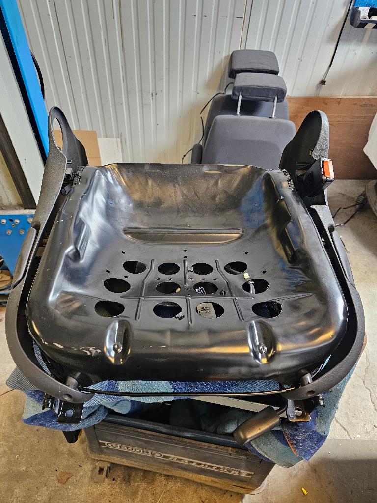 Draaistoel frame bijrijder Vw Sharan '00-'10 7M3881304D 01A, Ophalen of Verzenden, Gebruikt, Seat