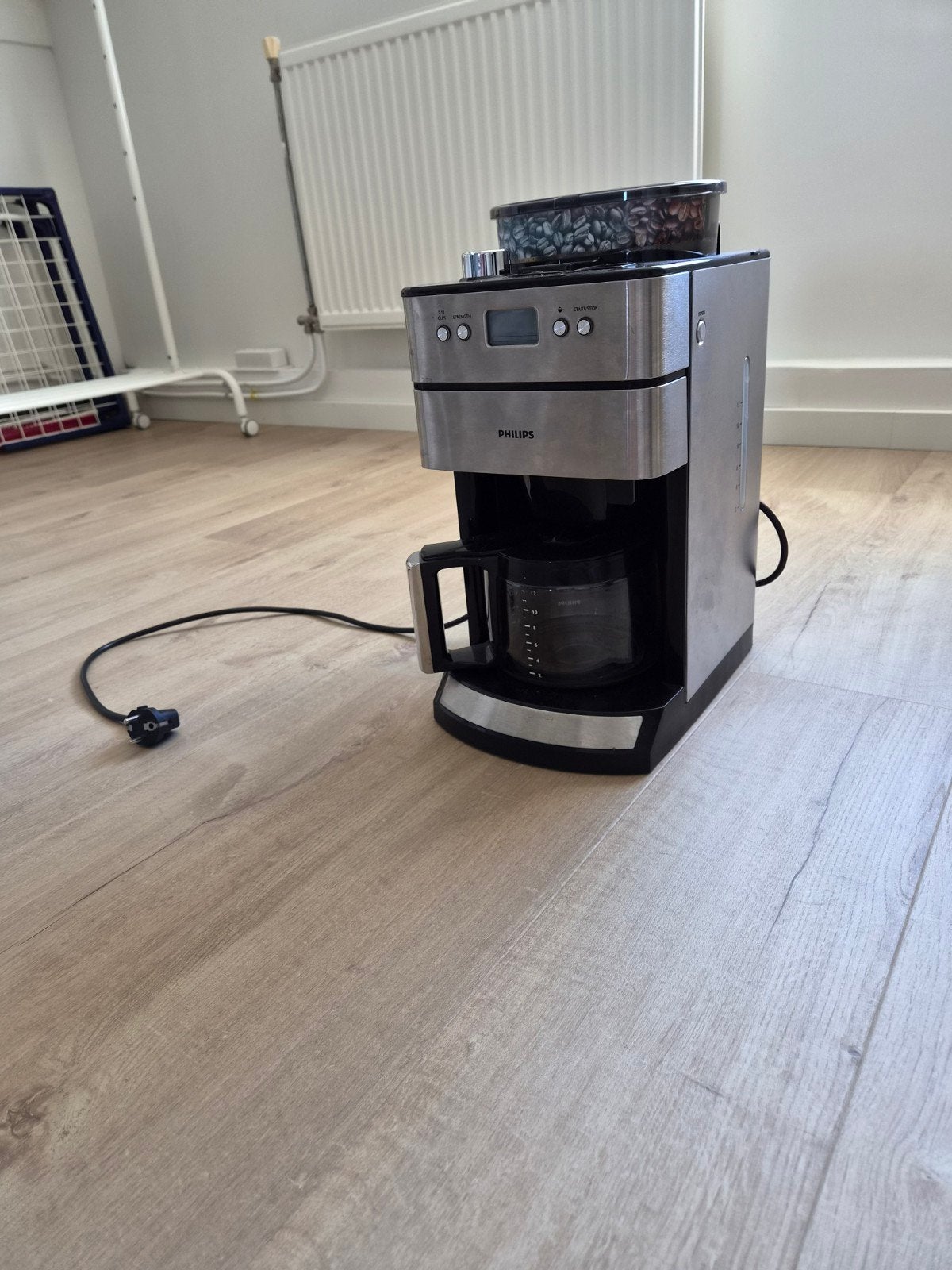 Philips Koffiezetapparaat met Bonenmaler (2-12 kopjes), Ophalen, Gebruikt, 10 kopjes of meer, Koffiemachine