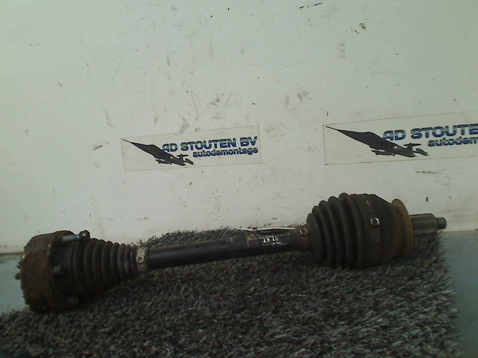 Aandrijfas Links Voor Audi A1 (8X1/8XK) 2011 6R0407761K, Gebruikt, Auto-Union-Straße  1, Ingolstadt 85057, , Duitsland, Info@audi.de