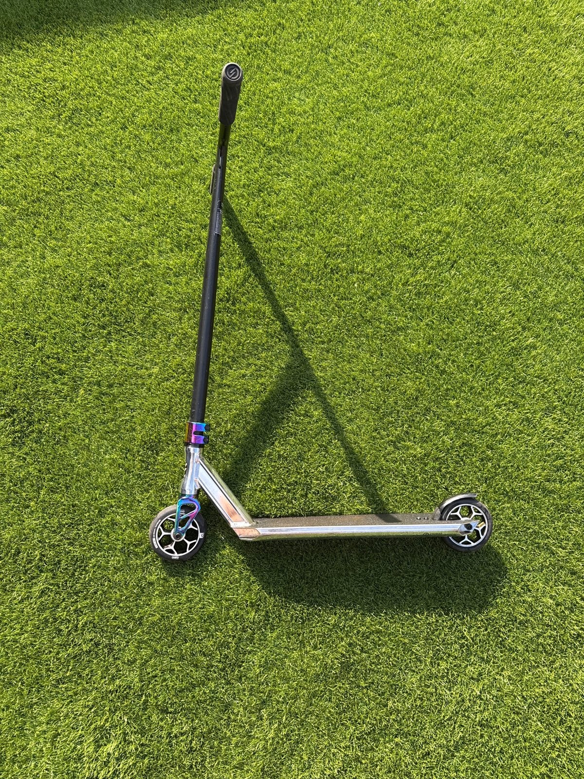 Stuntstep met mooie metallic accenten, Ophalen, Zo goed als nieuw, Overige typen
