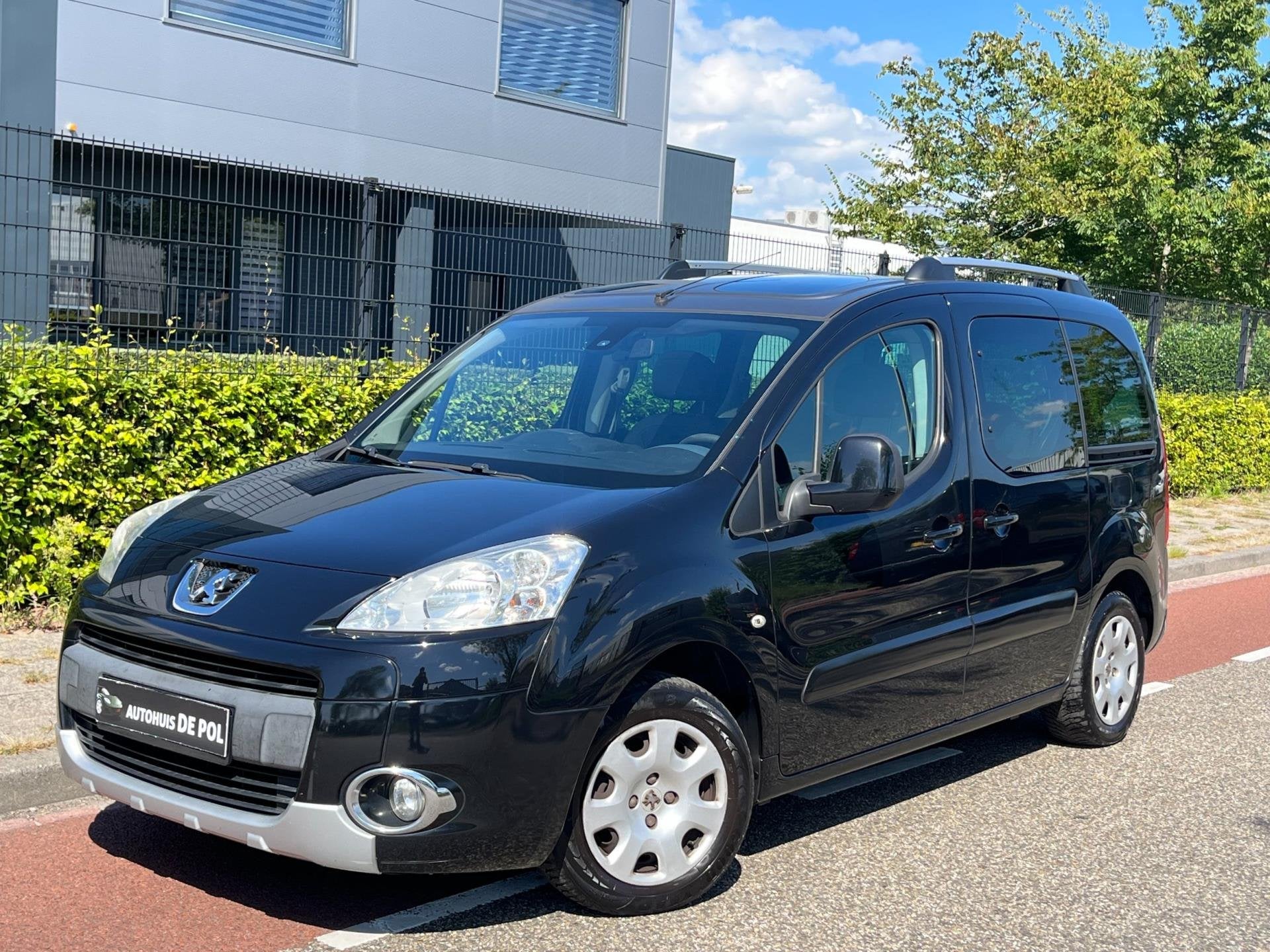 Peugeot Partner Tepee 1.6 VTi XT Style Airco Panorama-dak Cr, Auto's, Peugeot, Voorwielaandrijving, Dealer onderhouden, Gebruikt
