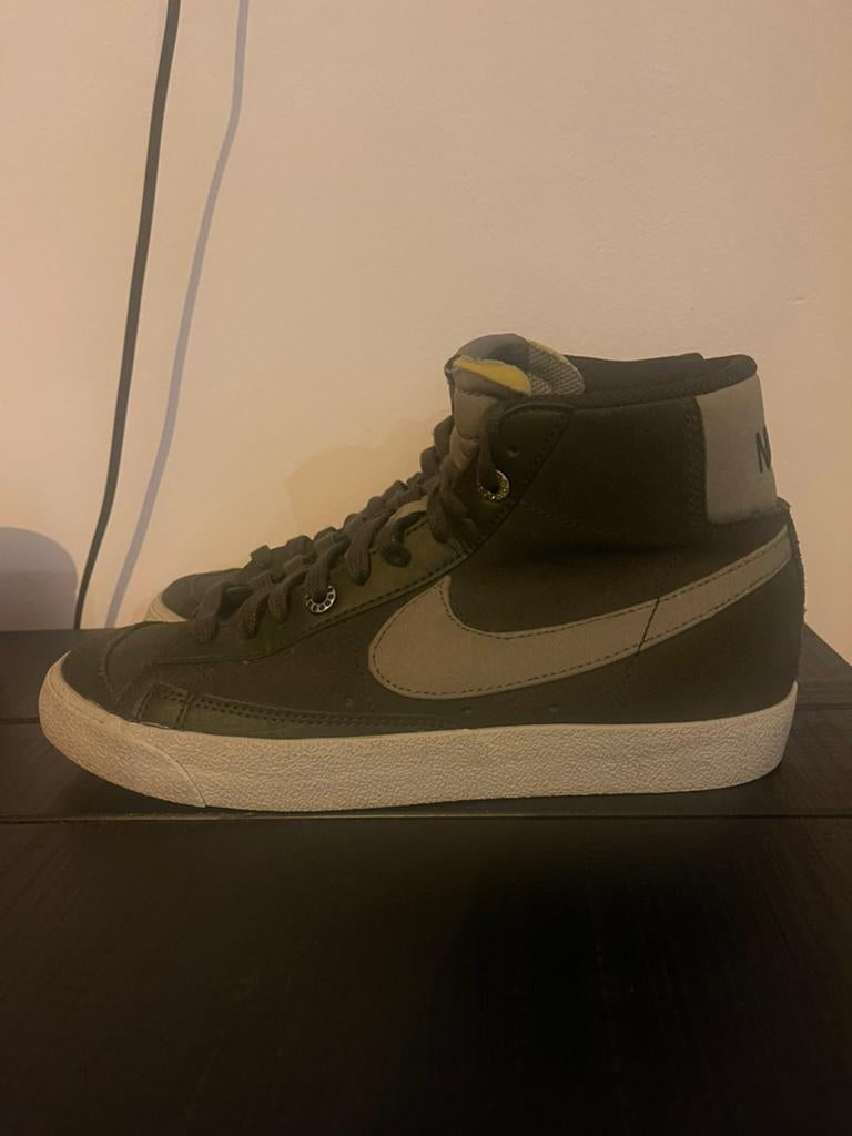Nike blazer sneaker, Kleding | Dames, Ophalen of Verzenden, Zo goed als nieuw, Sneakers of Gympen