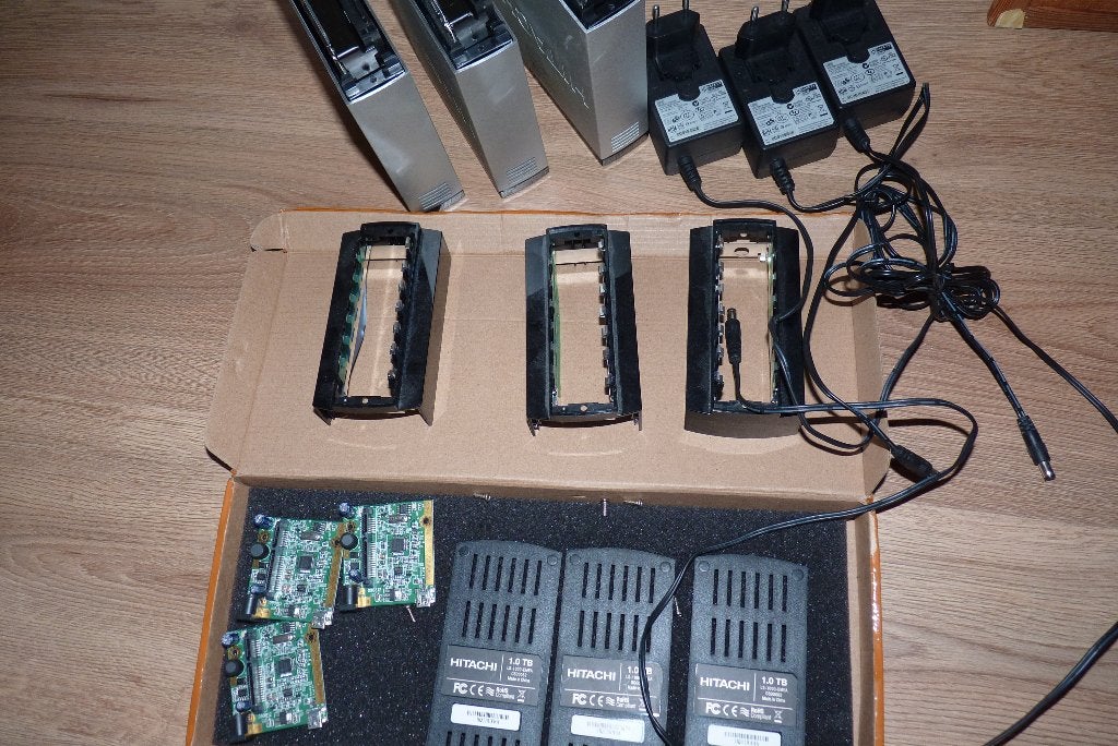 3x Hitachi harde schijf behuizingen USB2.0, Ophalen, Gebruikt, 3.5 Inch, HDD