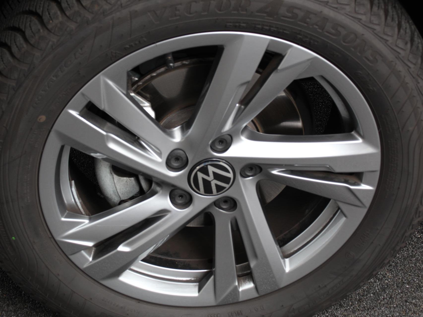 Volkswagen T-Roc 1.5 TSI 150pk DSG R-Line Navigatie Apple Ca, Stof, Euro 6, 4 cilinders, Bedrijf