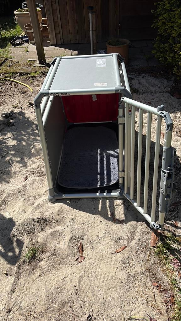 Hondenbench te koop aangeboden., Ophalen, Zo goed als nieuw