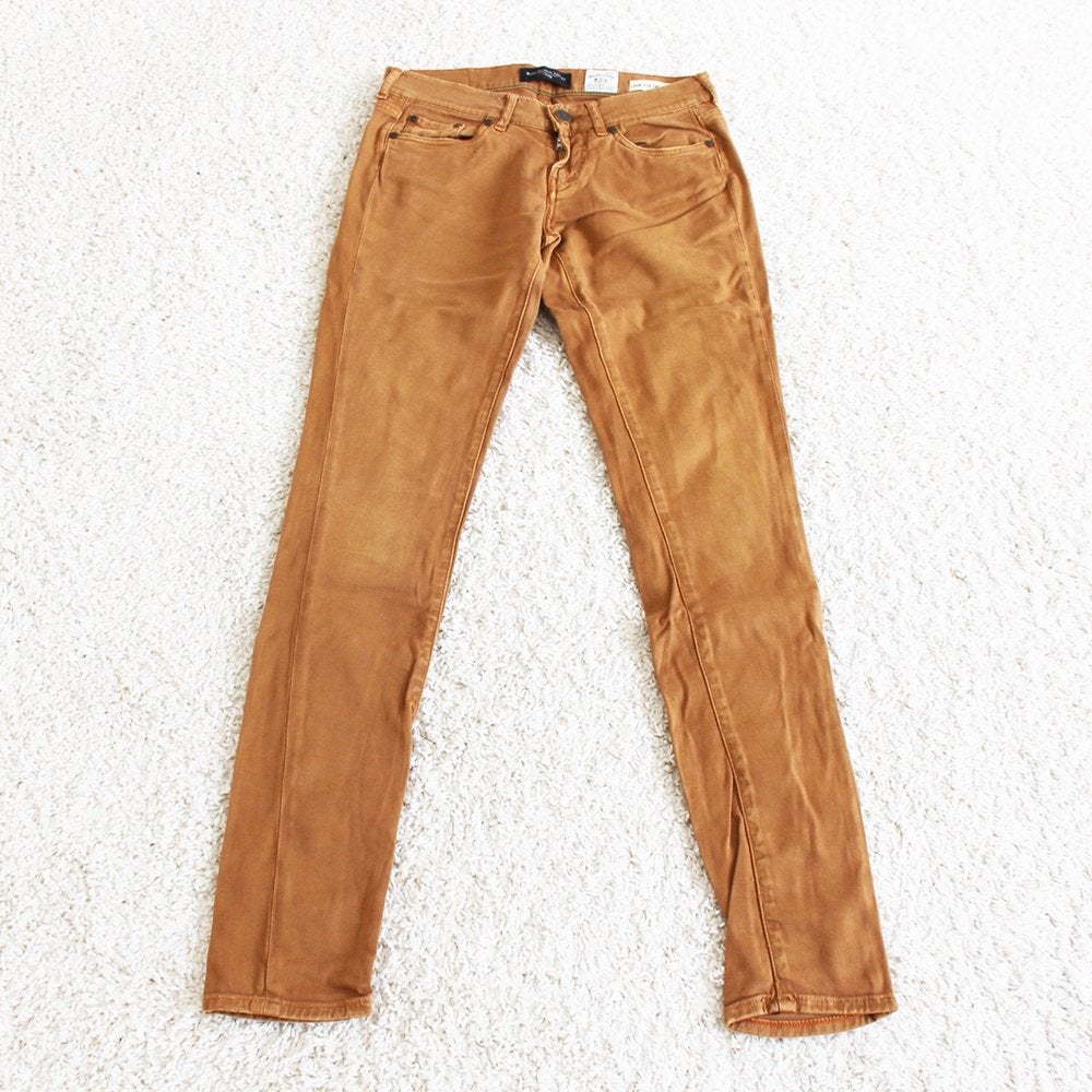 Mooie Blue Denim Lodge Broek (Size 26/32) - 25 € 35,-, Overige kleuren, Ophalen of Verzenden, Zo goed als nieuw, W27 (confectie 34) of kleiner
