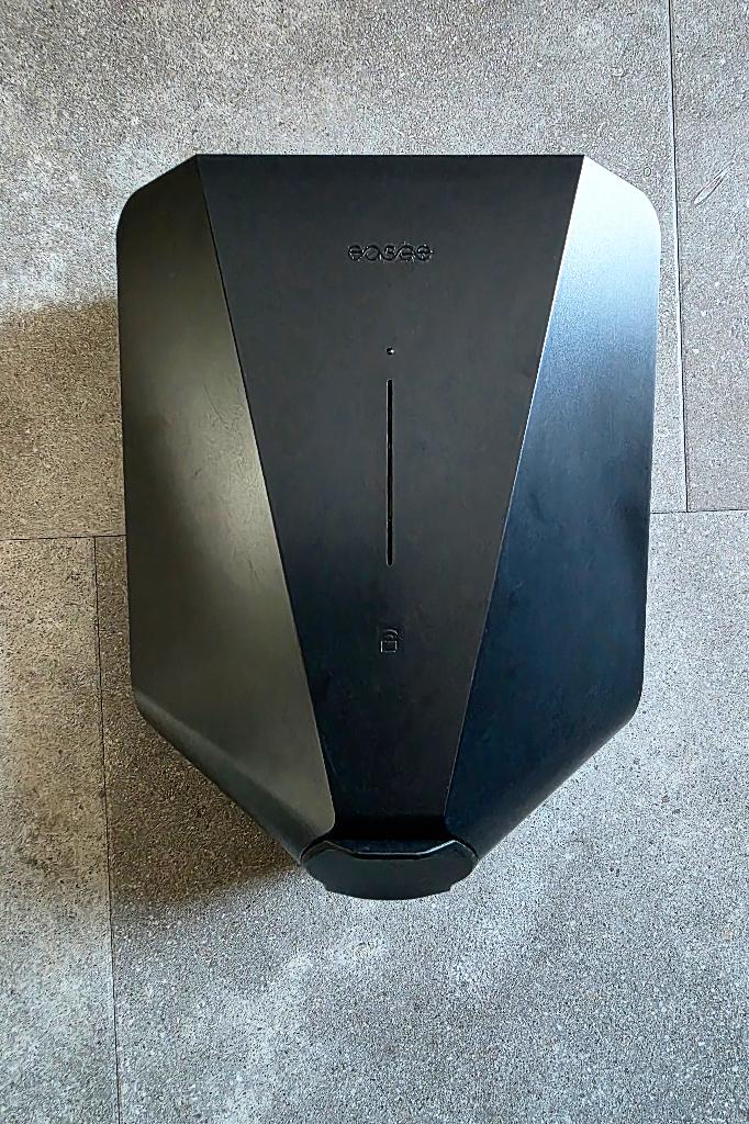 Easee Charge Lite 11 kW- type 2 socket laadrobot, Ophalen of Verzenden, Zo goed als nieuw, Laadpaal