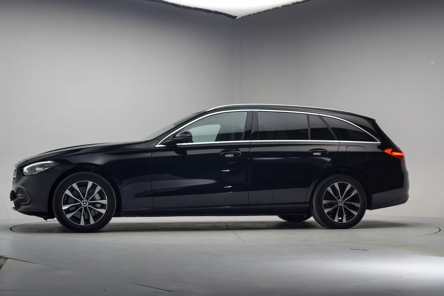 Mercedes-Benz C-Klasse Estate 300 e Luxury [ SOH 95,4% ] [ S, Auto's, Automaat, Dealer onderhouden, 4 cilinders, 167 km/l