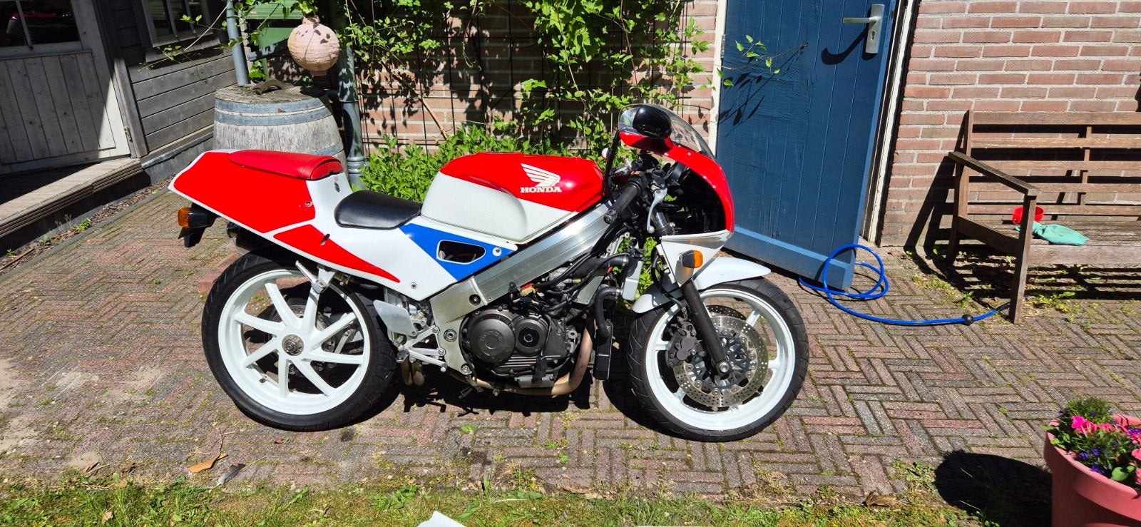 Honda VFR400R NC30, Particulier