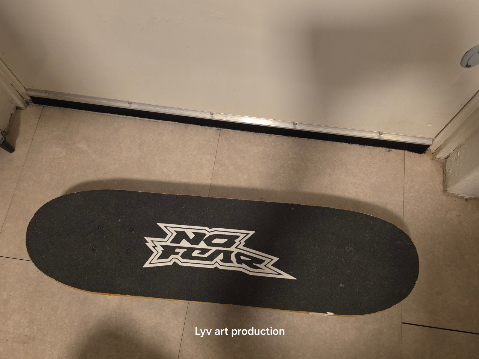 No Fear Skateboard - Blauw met Witte Wielen, Ophalen of Verzenden, Gebruikt, Skateboard