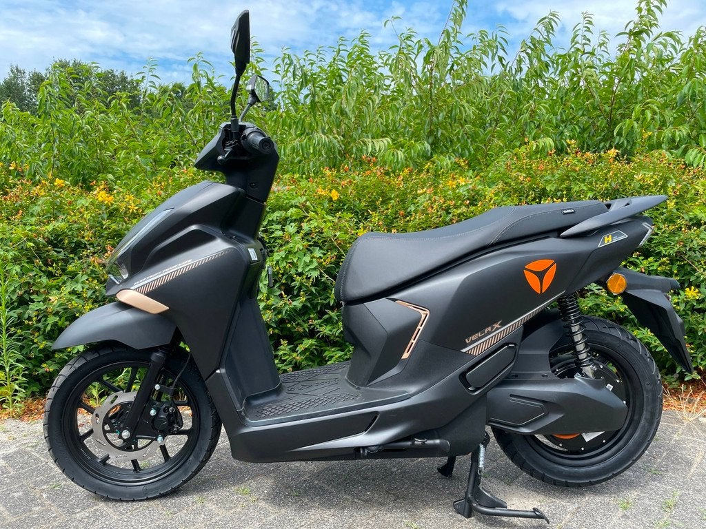 Yadea Velax 45km ELECTRISCH NIEUW BETAAL met in3, Fietsen en Brommers, Scooters | Overige merken, Y
y  y, NL, Elektrisch, Y, Yadea
