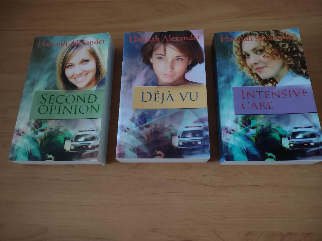 Second opinion ea (complete trilogie)- Hannah Alexander, Boeken, Romans, Gelezen, Ophalen of Verzenden