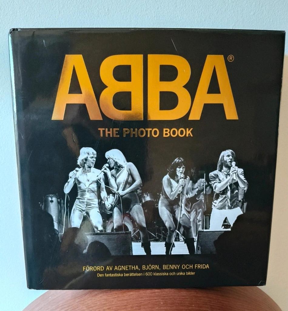 ABBA THE OFFICIAL PHOTO BOOK/ Zweeds, Ophalen, Boek, Tijdschrift of Artikel