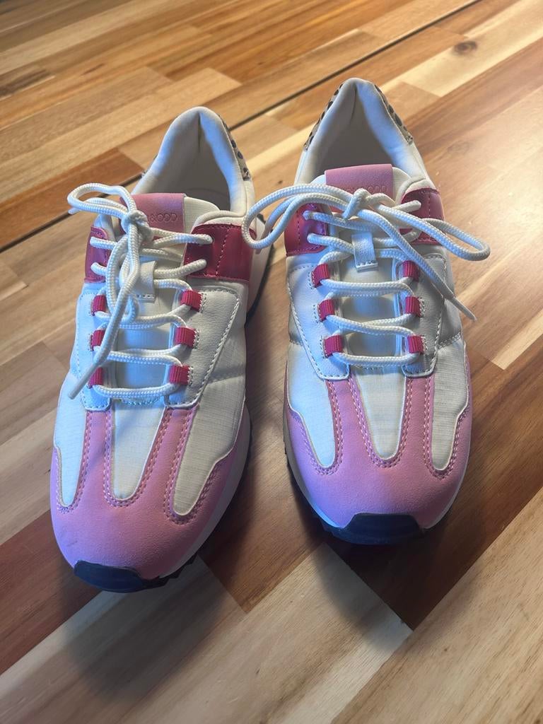 Stijlvolle Sneakers Roze/Wit met Luipaardprint mt 40, Ophalen of Verzenden, Zo goed als nieuw, Roze, Sneakers of Gympen