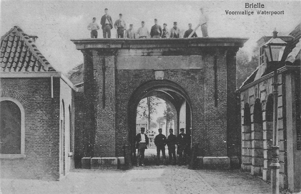 701-384-047 Brielle Voormalige Waterpoort, Verzenden, Voor 1920, Zuid-Holland