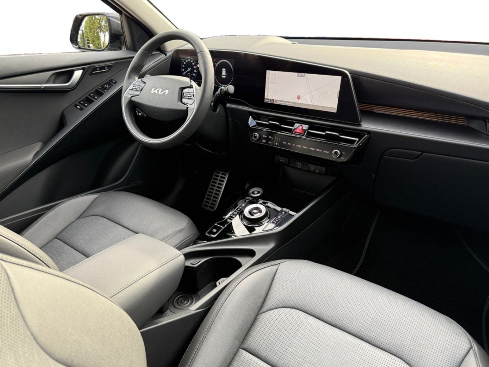 Kia Niro 1.6 GDi Hybrid ExecutiveLine I Schuifdak I Leder I, 1374 kg, Gebruikt, Euro 6, 23 km/l