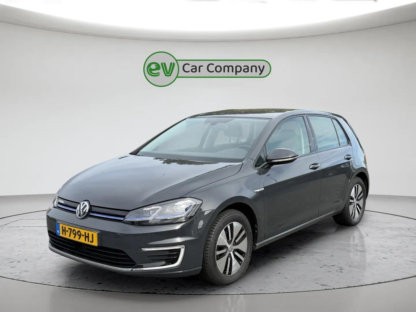 Volkswagen E-Golf E-DITION | SOH 94% | Parkeersensoren | Car, Auto's, 136 pk, Gebruikt, 35 kWh, 230 km