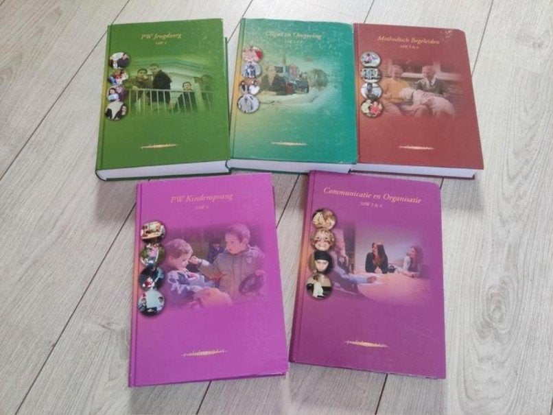 Studieboeken SAW 3 en SAW 4, Ophalen of Verzenden, Zo goed als nieuw