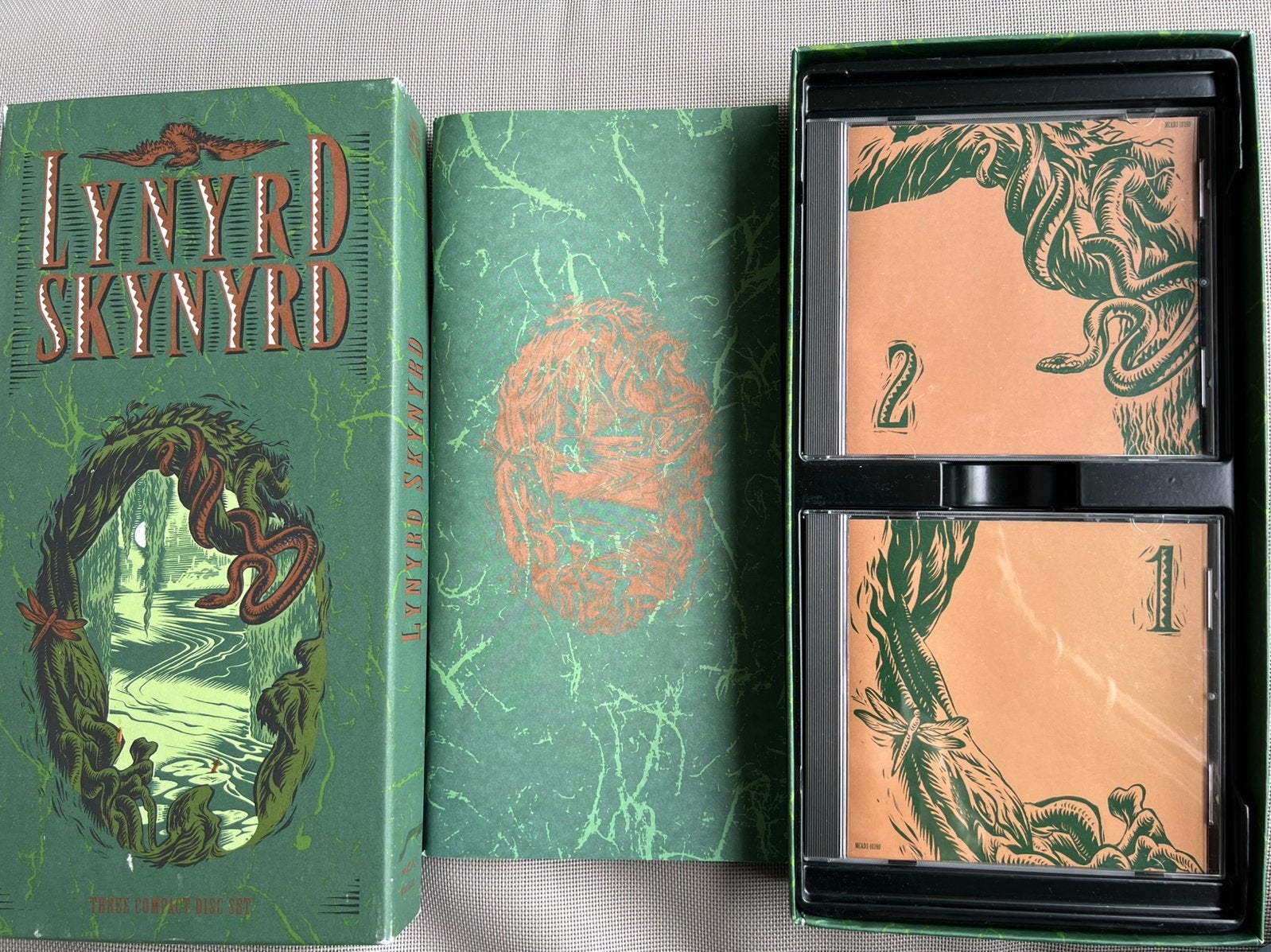 Lynyrd skynyrd collection 3-cd box, Ophalen of Verzenden, Zo goed als nieuw, Poprock