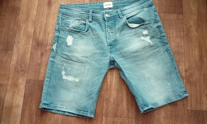 CHASIN korte broek, maat L , 1x aangehad, Ophalen of Verzenden, Zo goed als nieuw, Blauw, W32 (confectie 46) of kleiner