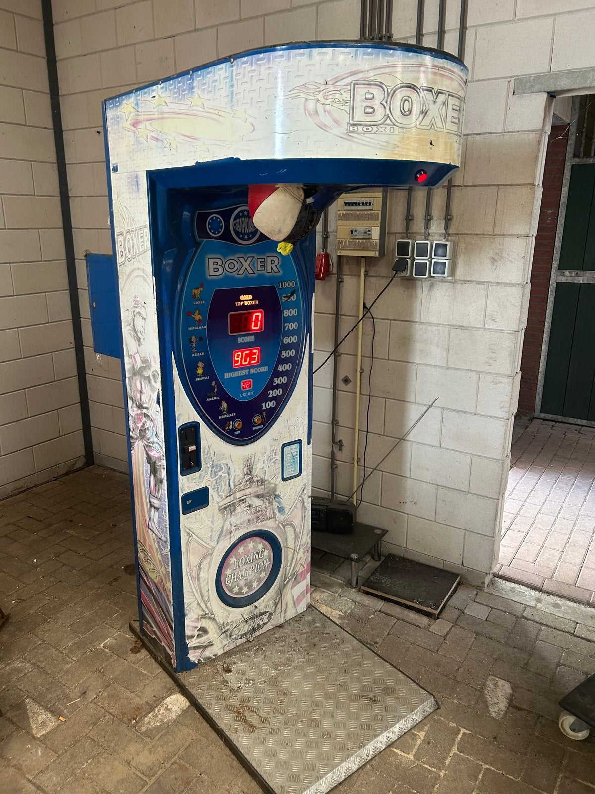 Werkende boksbal op munten - Boxer Arcade Machine, Ophalen, Gebruikt