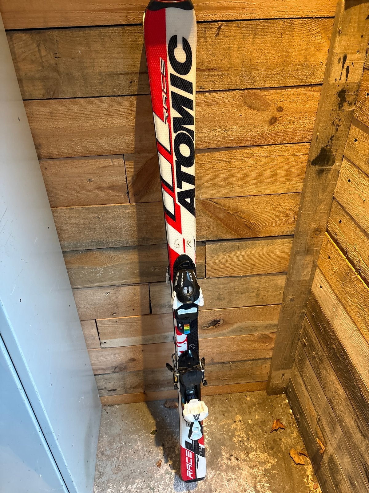 Atomic Race Ski's 140 cm, Ophalen, 100 tot 140 cm, Zo goed als nieuw, Carve