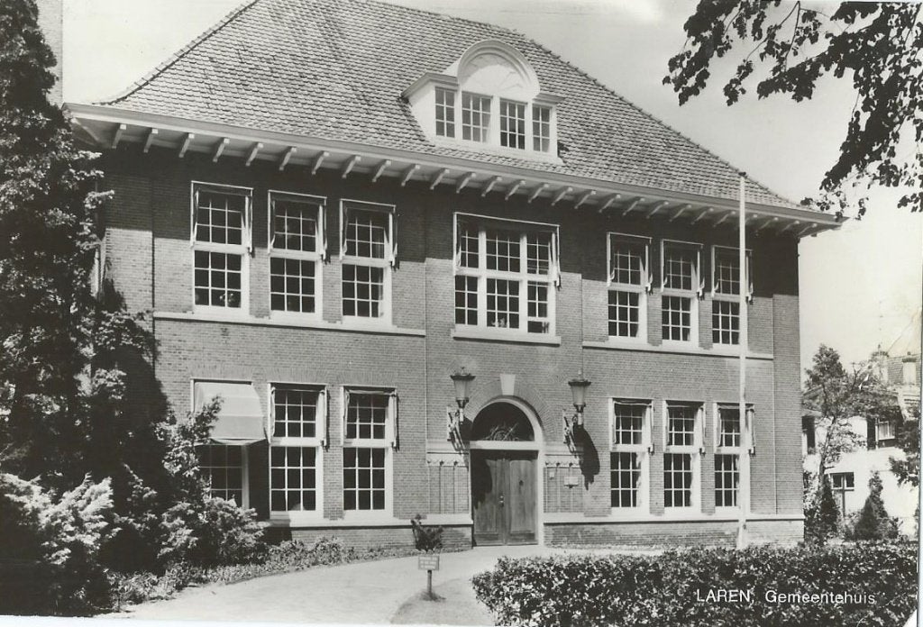 Ansichtkaart LAREN   Gemeentehuis, Verzenden, 1960 tot 1980, Gelopen, Utrecht