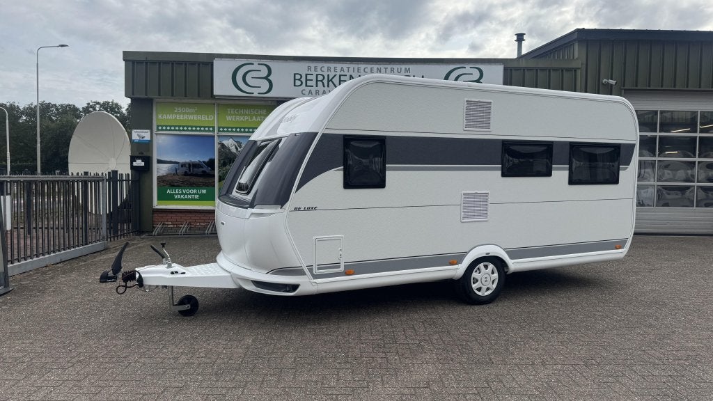 Foto 4 van Hobby De Luxe 460 UFE 2026 NIEUW!