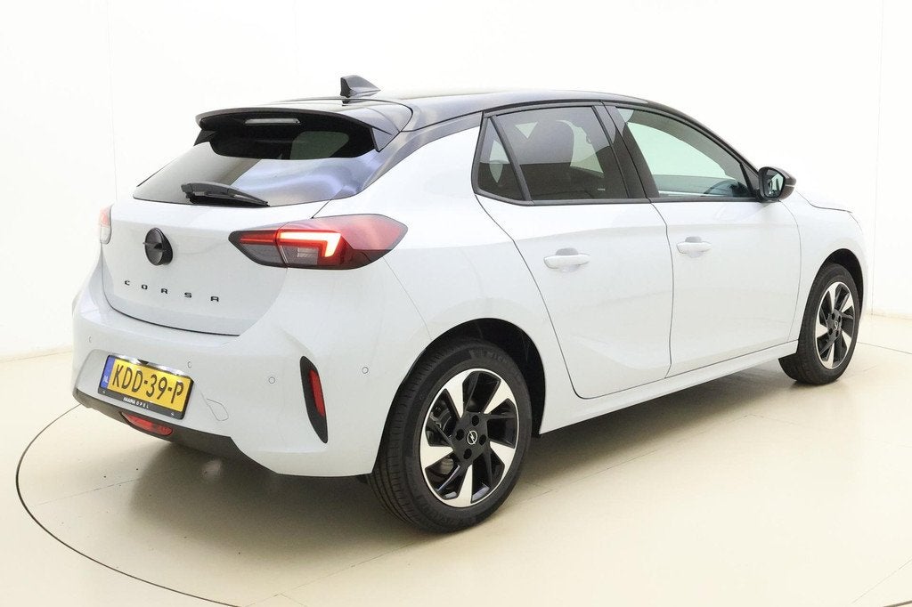 Opel Corsa Electric Long Range GS 51 kWh | Navigatie | Camer, Stof, Gebruikt, Parkeersensor, 156 pk
