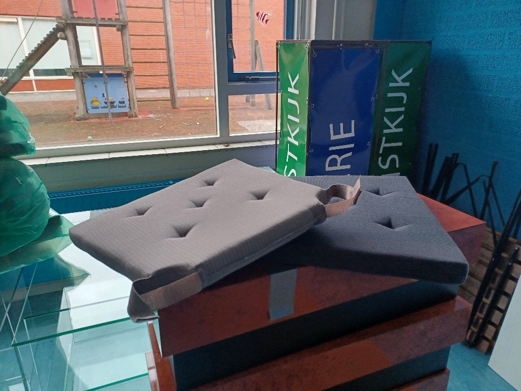 Stoelkussentjes, Ophalen, Vierkant, Zo goed als nieuw, Wasbaar