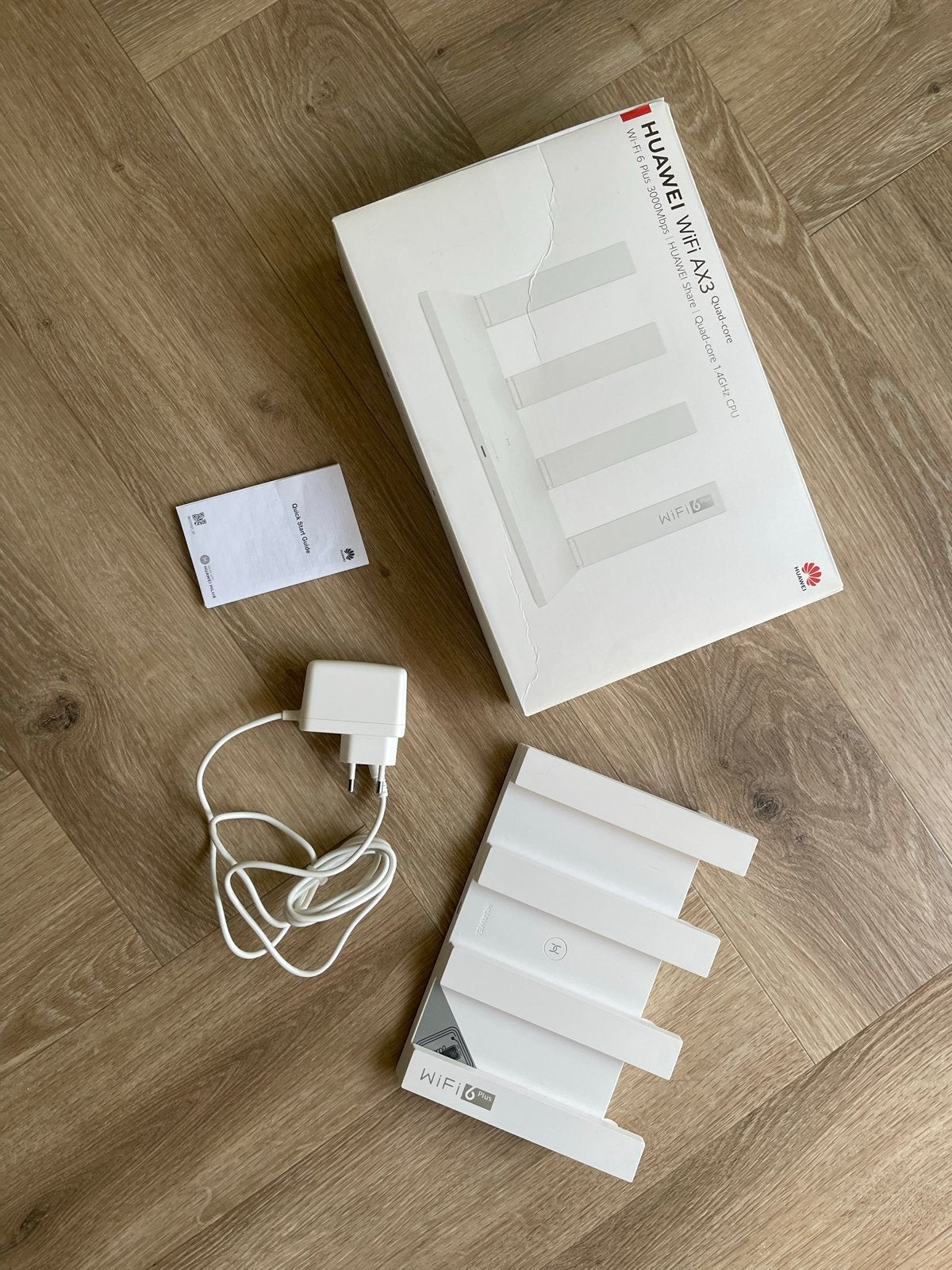 Huawei WiFi AX3 Quad-core Router (WiFi 6 Plus), Ophalen of Verzenden, Zo goed als nieuw, Router