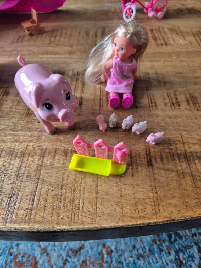 Evi Love piggies  en omheining, Ophalen, Gebruikt, Meisje