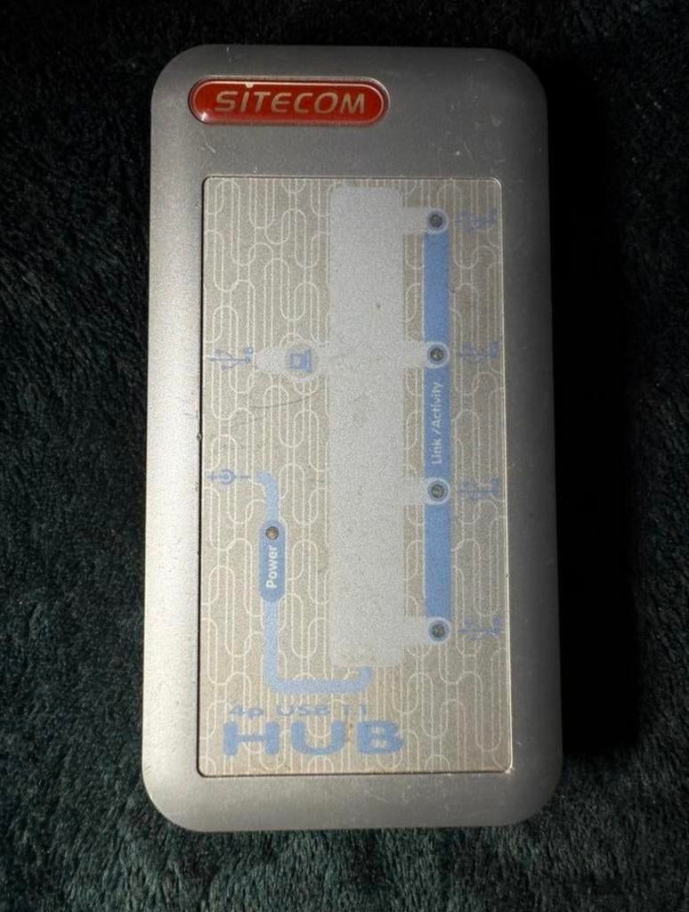 Sitecom CN-018 4P USB 1.1 Hub is a compact, Four-port hub, Ophalen of Verzenden, Zo goed als nieuw