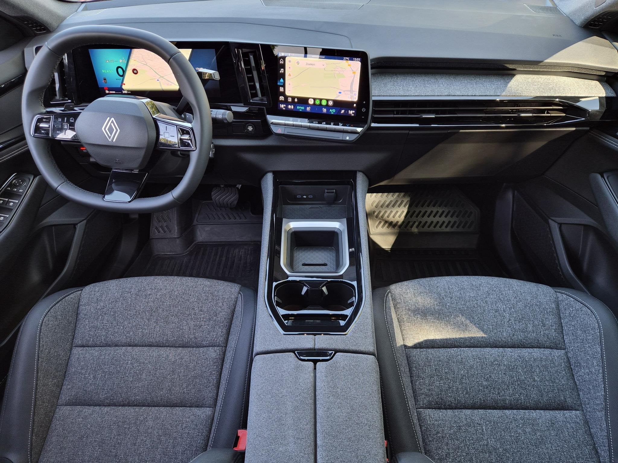 Renault Austral E-Tech full hybrid 200 evolution / Fabrieksg, Dealer onderhouden, Stof, Gebruikt, Euro 6