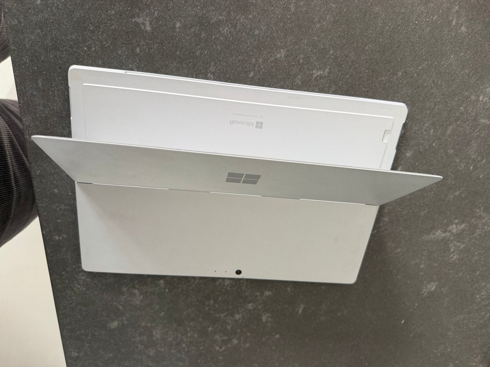 Microsoft Surface Pro met beschadigd scherm, Computers en Software, 12 inch, Ophalen of Verzenden, 128 GB, Niet werkend
