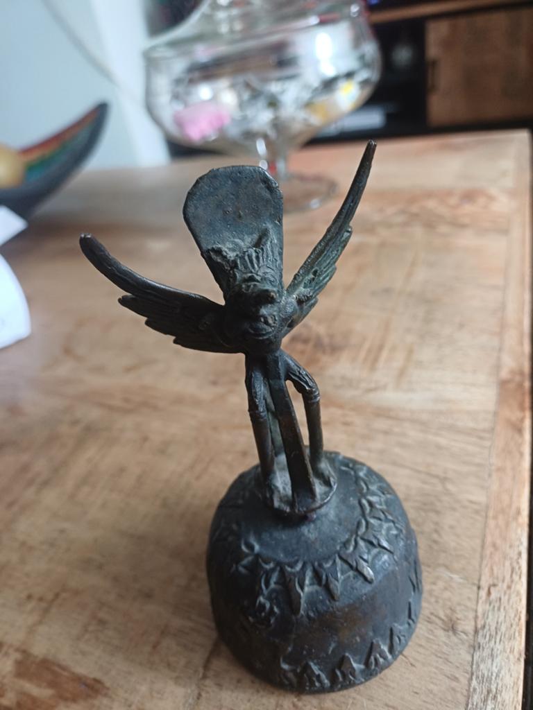Antieke bronzen  Indonesië  garuda brass bel rond 19oo, Ophalen of Verzenden