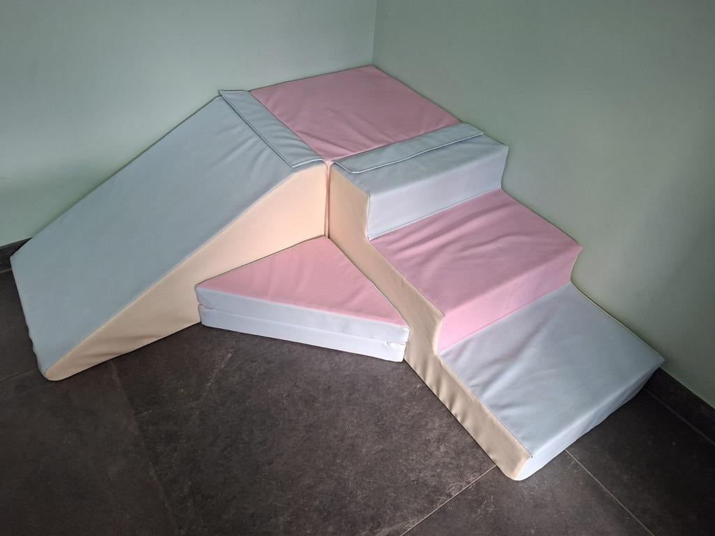 Foam speelblokken met glijbaan, Ophalen, Zo goed als nieuw
