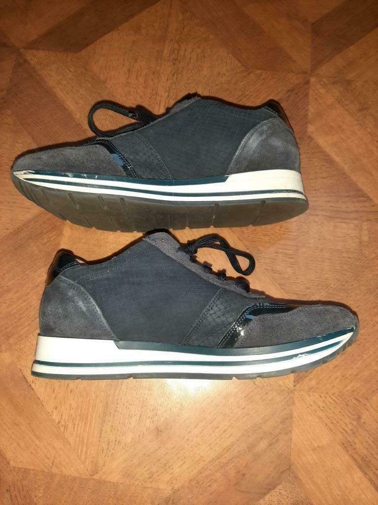 Linea Zeta suede leren sneakers blauw maat 38, Kleding | Dames, Schoenen, Blauw, Ophalen of Verzenden, Linea Zeta, Sneakers of Gympen