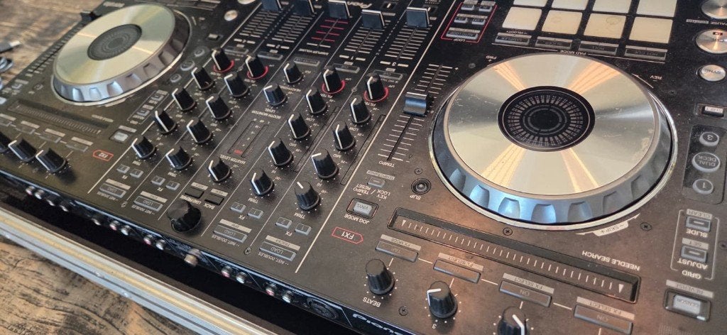 Pioneer DDJ-SX DJ Controller + Professionele Flightcase, Ophalen, Zo goed als nieuw, Dj-set, Pioneer