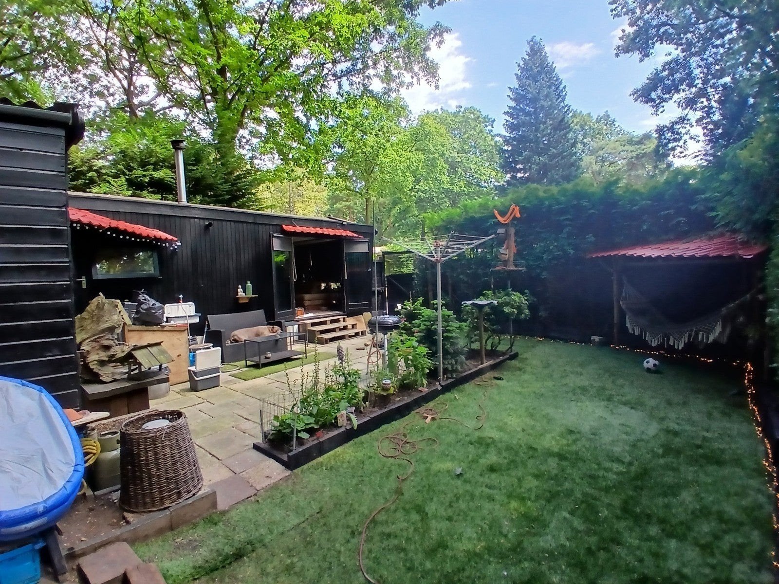 🔍Houten hoek chalet met jaarplaats voor de snelle beslisser, Tot en met 2
