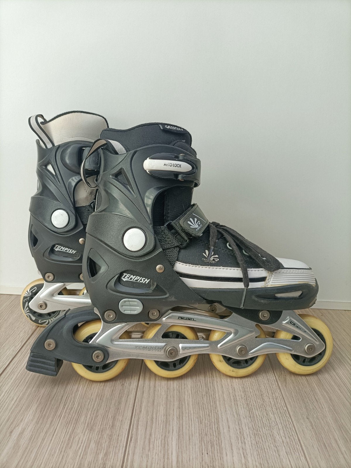 Tempish inline skates verstelbaar maat 37-40 - t.e.a.b., Ophalen of Verzenden, Gebruikt, Inline skates 4 wielen, Overige merken