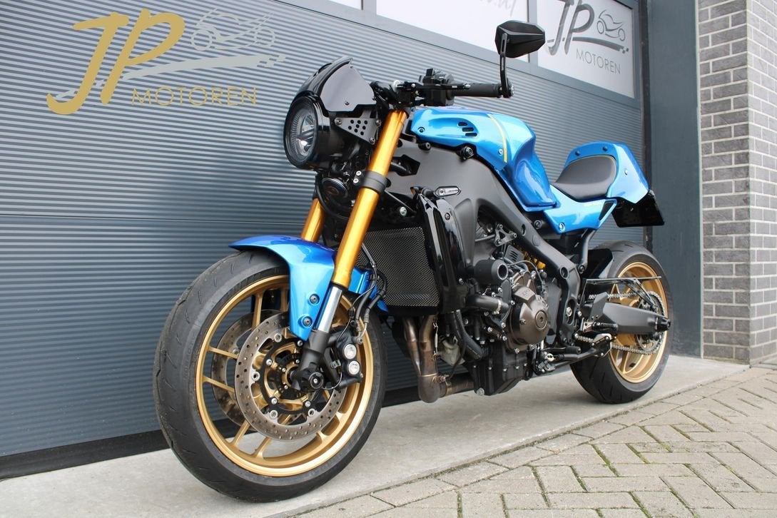 Yamaha XSR 900 (2023) *Org.NL*Vele extra's*, Motoren, 890 cc, Motorrijbewijs A, Bedrijf, Sport