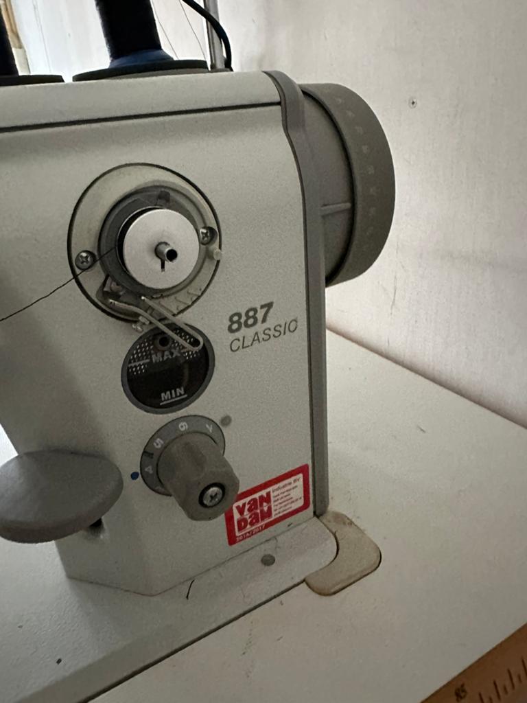 Adler naaimachine, Hobby en Vrije tijd, Naaimachines en Toebehoren, Ophalen of Verzenden, Zo goed als nieuw, Naaimachine, Overige merken