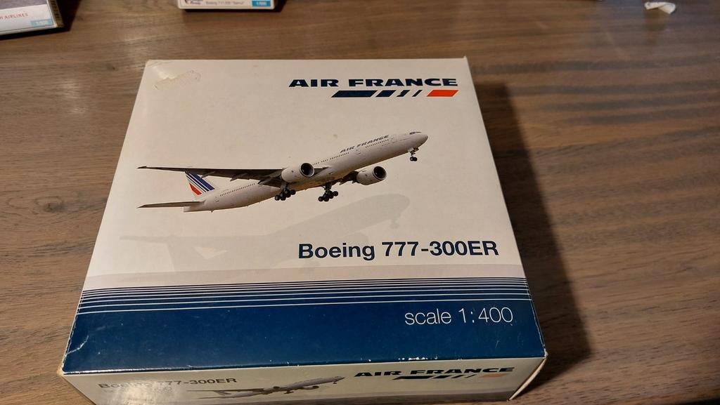 Boeing 777-300ER Air France herpa 1:400, Hobby en Vrije tijd, Modelbouw | Vliegtuigen en Helikopters, Overige merken, 1:200 of kleiner