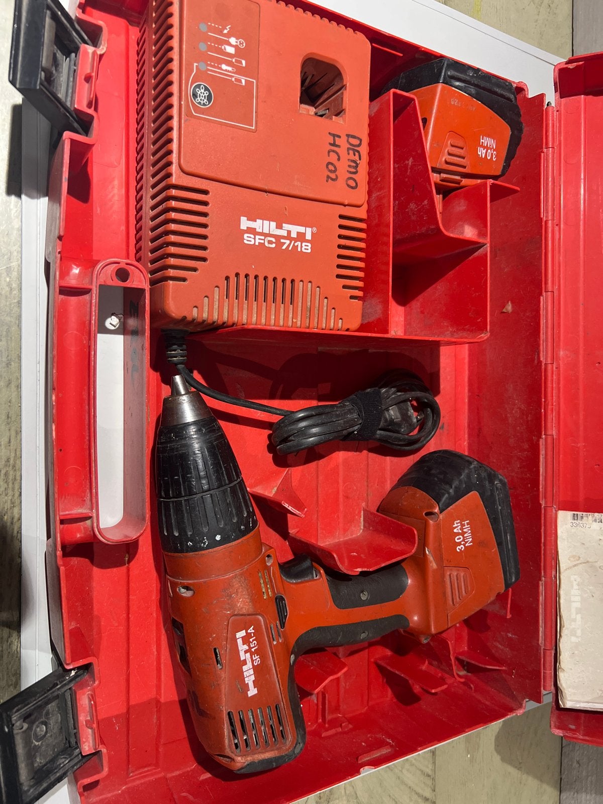 Hilti SF 151-A Accuboormachine met lader en 2 accu's, N, Ophalen of Verzenden, N, N
