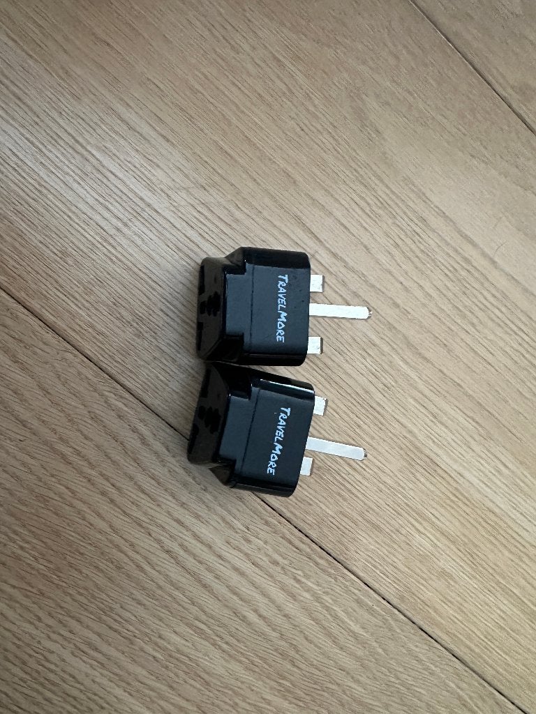 2x Reisstekker / Wereldstekker naar UK (Engeland adapter), Ophalen of Verzenden, Gebruikt, Overige merken, Stekker
