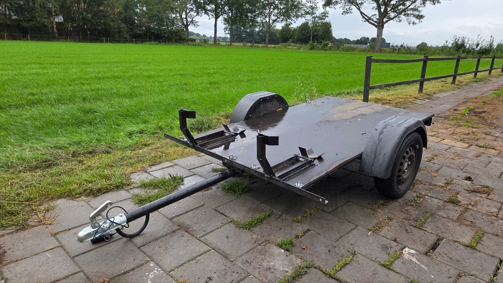 Motoraanhanger, Ophalen, Gebruikt