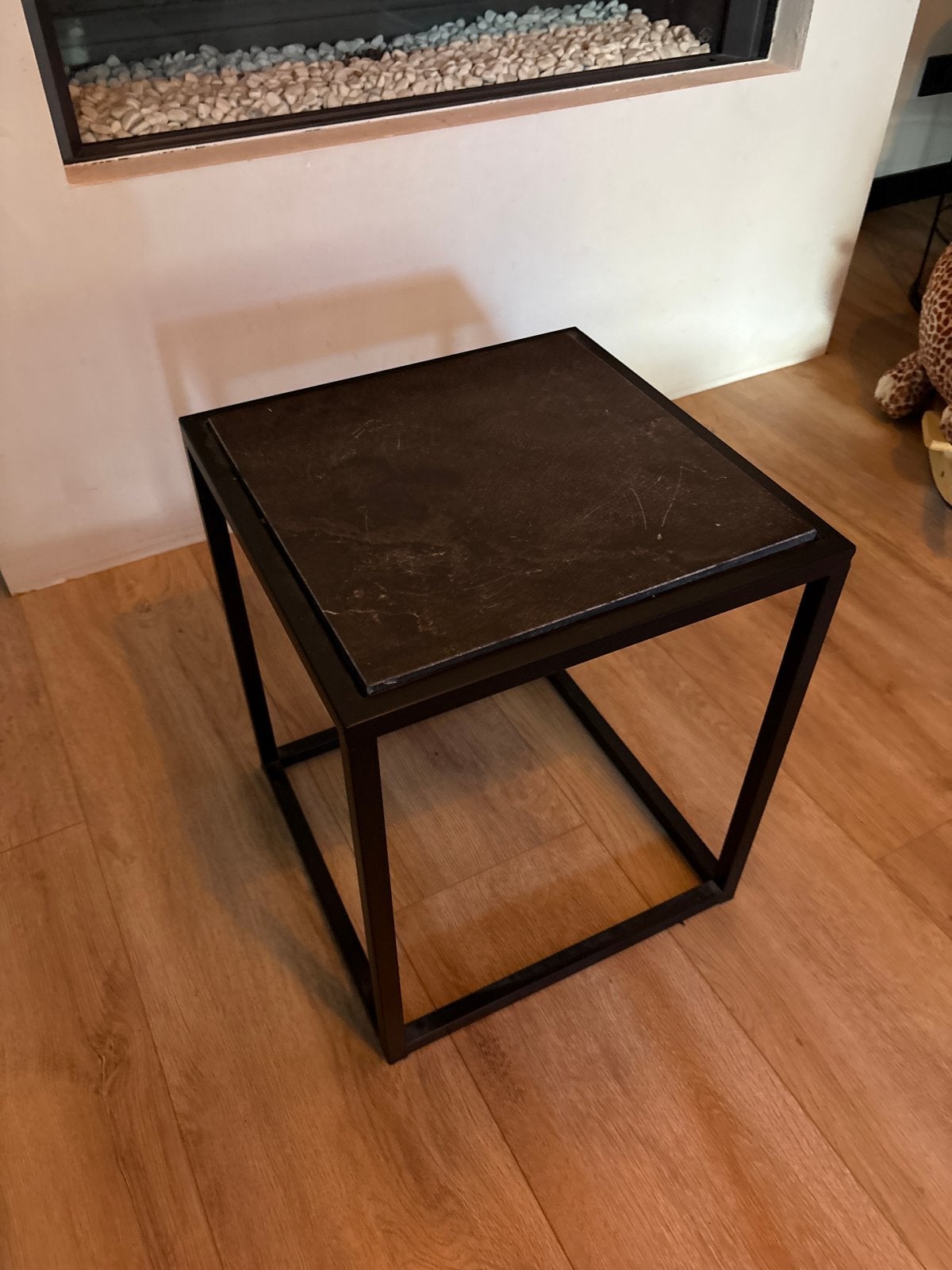 Bijzettafel 40x40x48 cm met marmerlook blad, Minder dan 55 cm, Gebruikt, Metaal of Aluminium, Vierkant