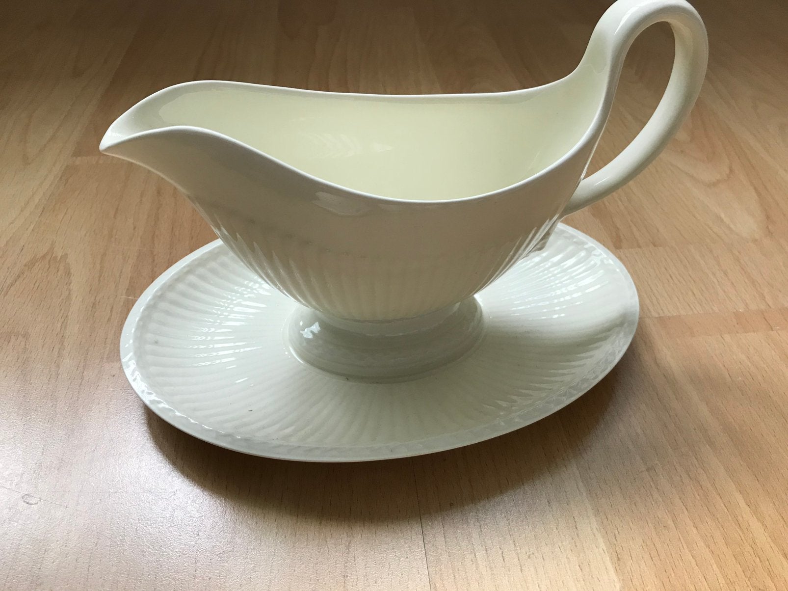 Wedge wood edme saus kom, Ophalen