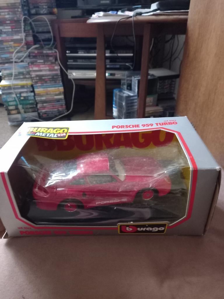 Burago Porsche 959 Turbo modelauto, Hobby en Vrije tijd, Modelauto's | 1:18, Ophalen of Verzenden